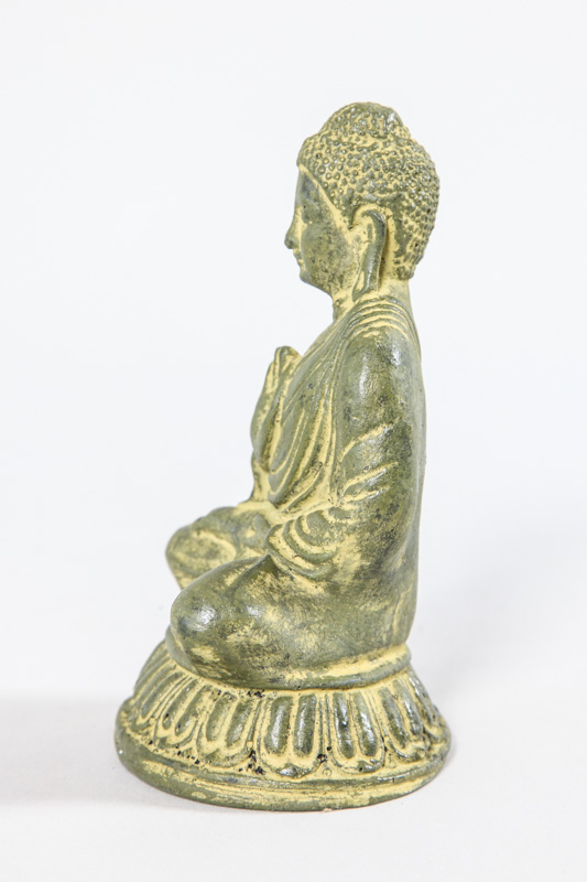 Buddha betend grün/goldfarben