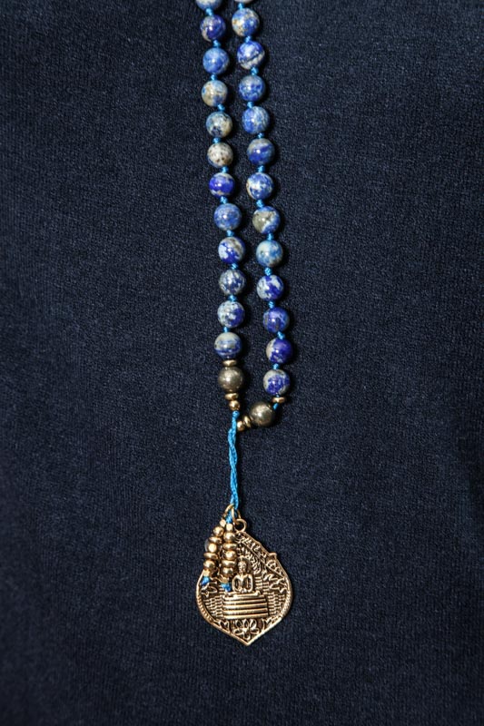 Malakette 8 mm Lapis Lazuli, 108 Perlen mit Anhänger buddha und Lotusblume