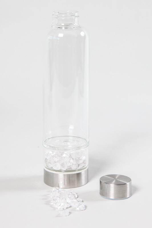 Trinkflasche mit Kristallquarz Steinen