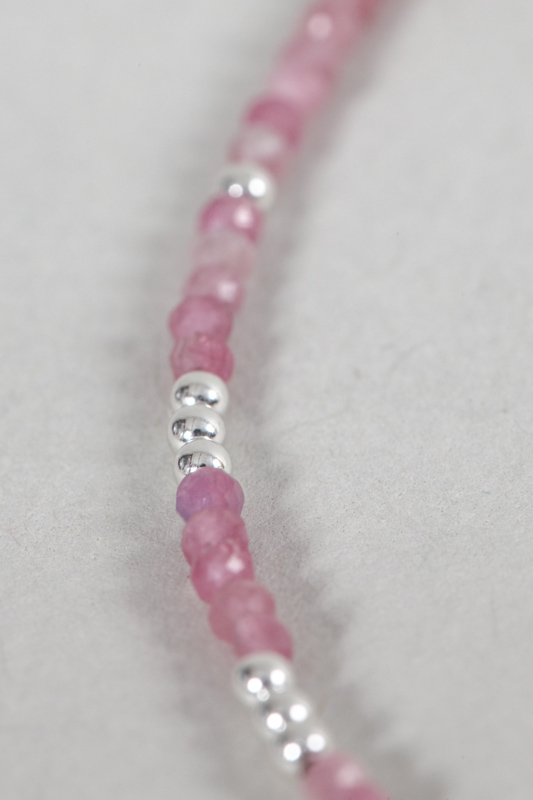 Silberkette mit Perlen aus pink Turmalin