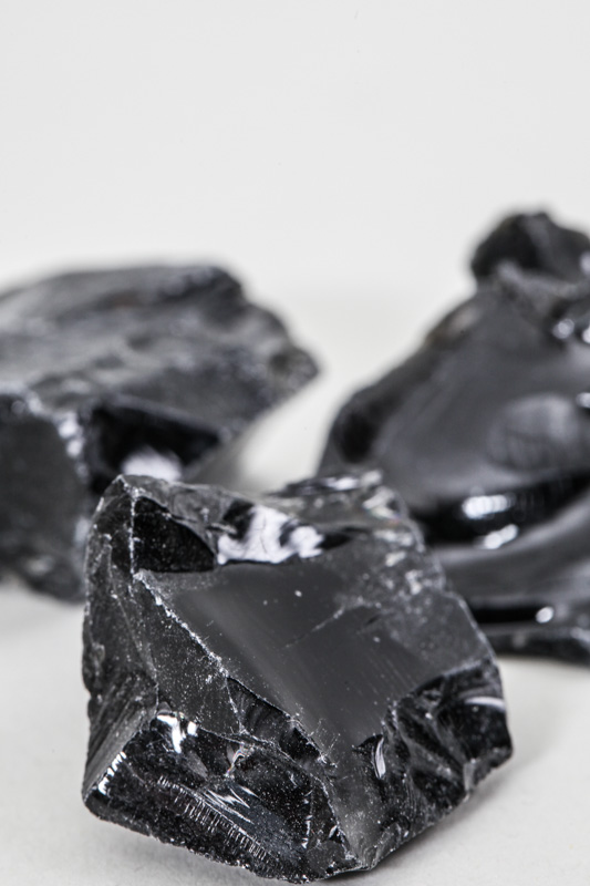 Cluster schwarzer Obsidian