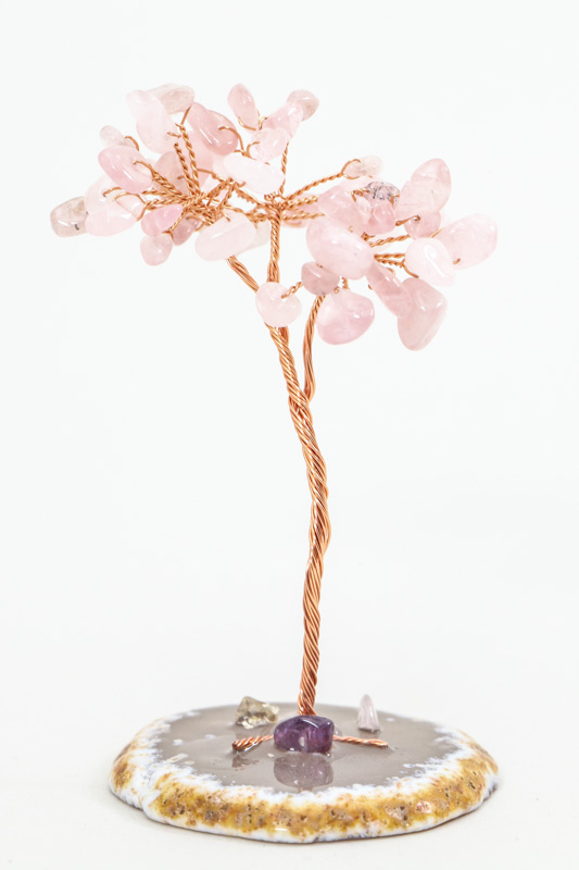 Edelsteinbaum Rosenquarz auf Achatscheibe
