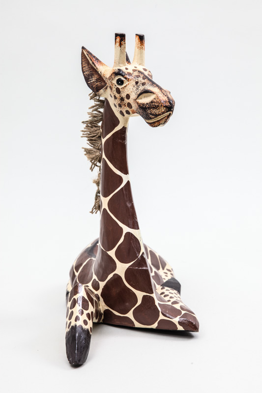 Giraffe sitzend braun 30 cm