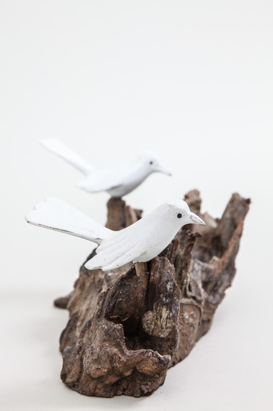 Deko Holz mit 2 weissen Vögeln