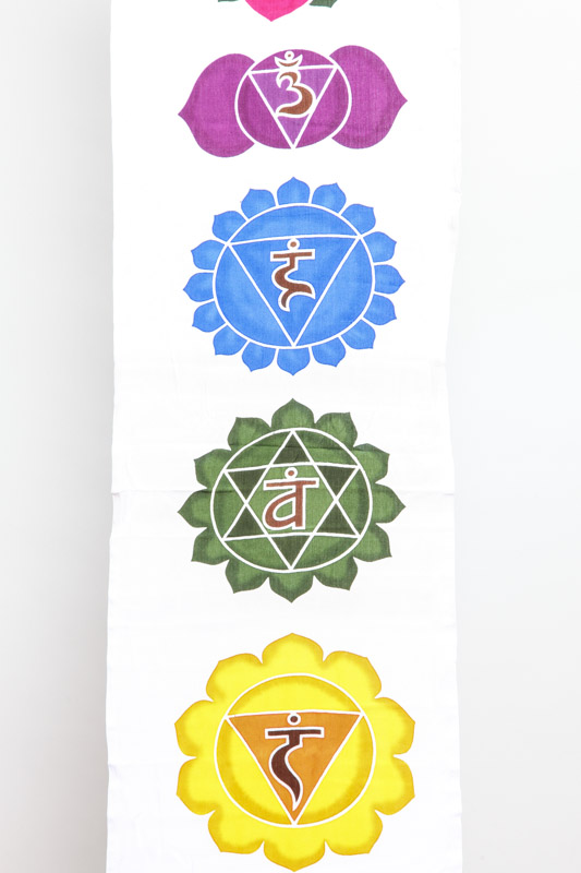 Banner 7 Chakra medium weiss