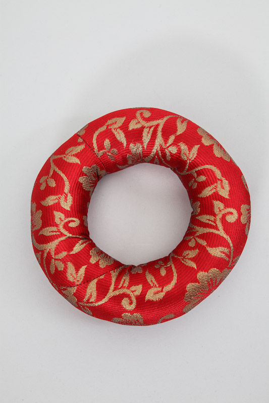 Klangschalenkissen Ring rot 16 cm