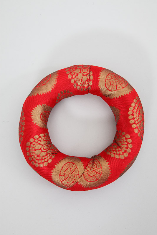 Klangschalenkissen Ring rot 20 cm